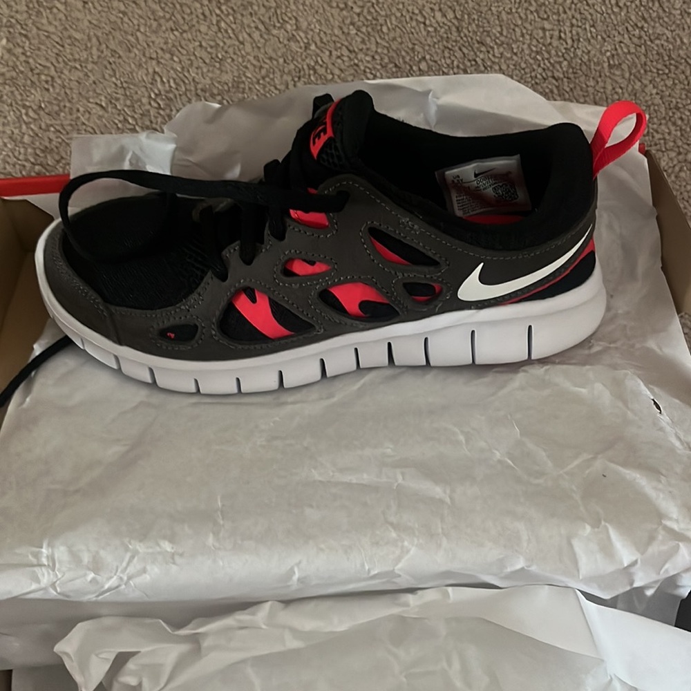 New Nike Free Run 2 YOUTH 3.5Y